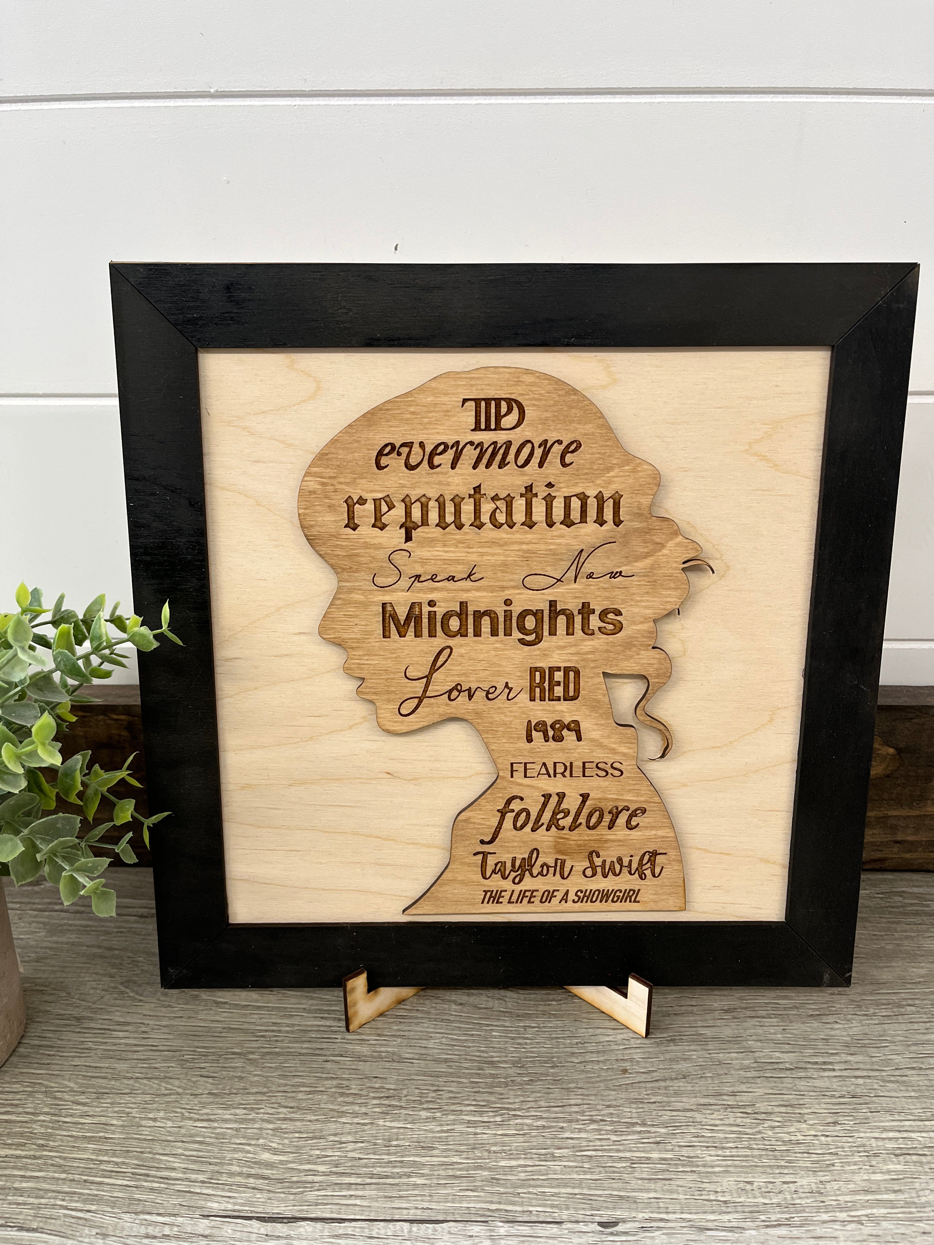 Taylor Albums Silhoutte Sign