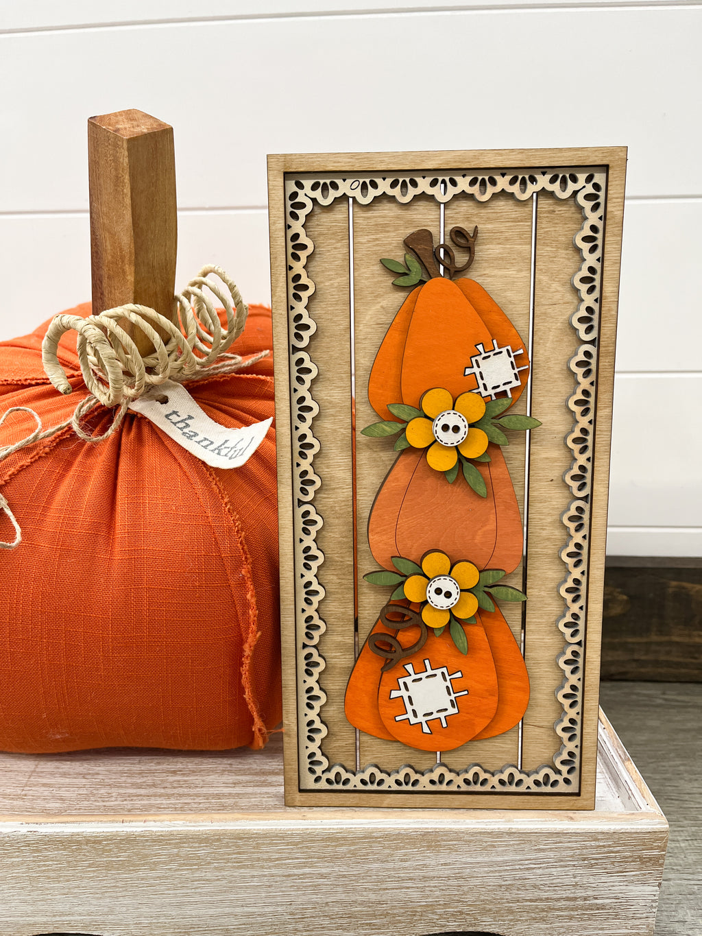 Vintage Lace Wood Pumpkins Sign